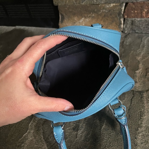 NWT COACH Sydney Satchel - Picture 10 of 14